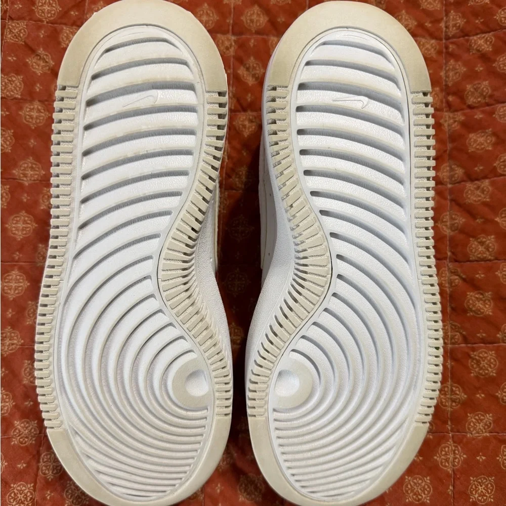 Nike Court Vision Sneakers - Picture 4 of 5